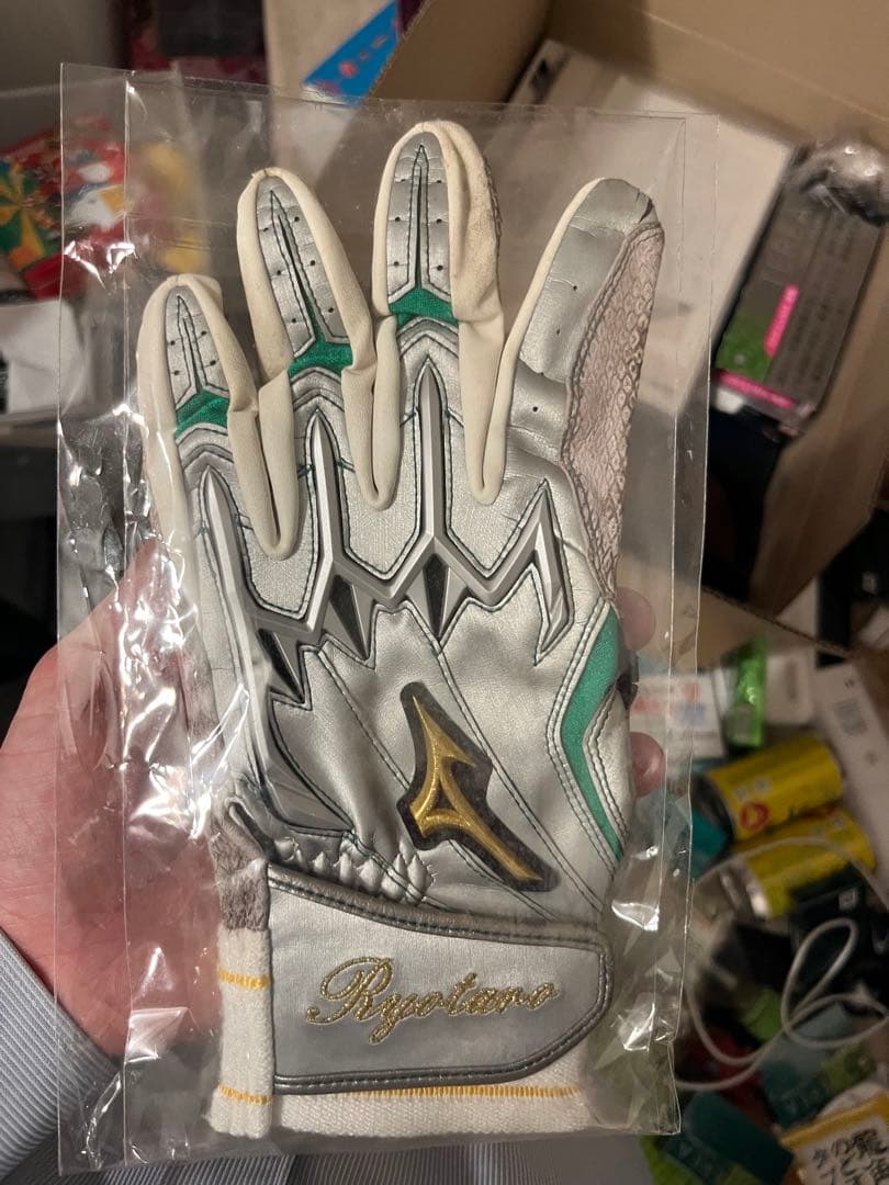 羽月隆太郎 実使用バッティンググローブ バッテ実使用 npb - メルカリ