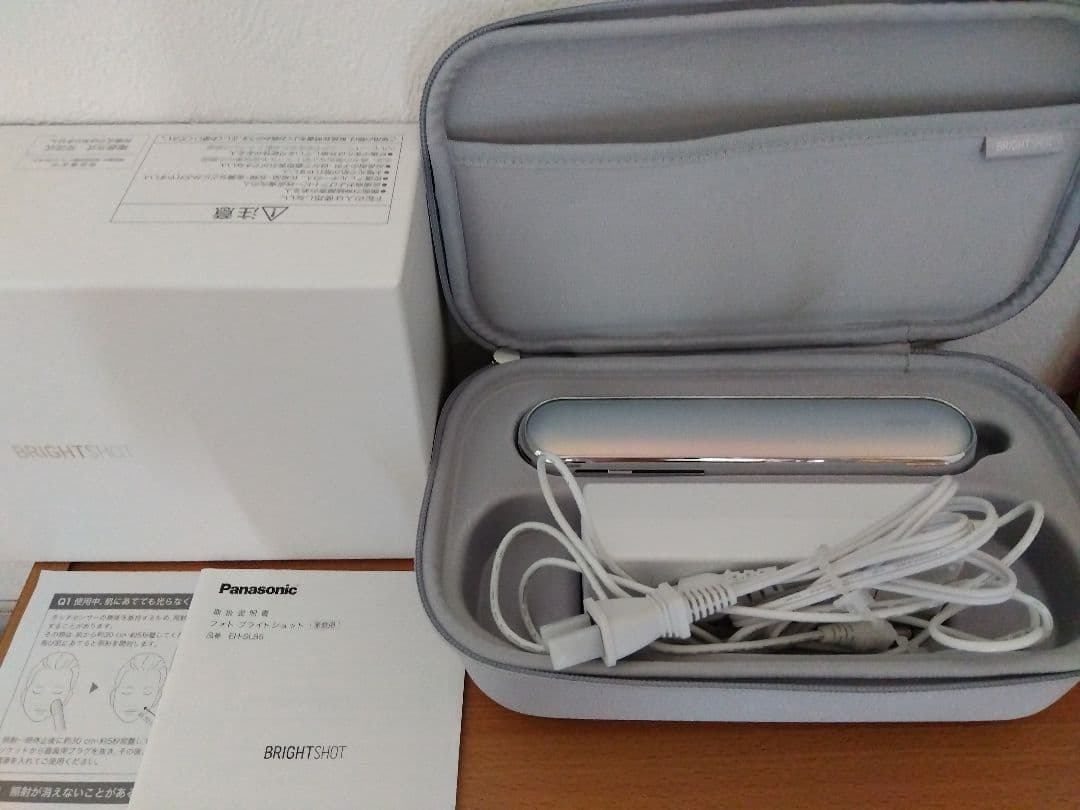 Panasonic EH-SL85-W WHITE　ブライトショット パナソニック EH-SL85-W 光美顔器 フォト ブライトショット ホワイト