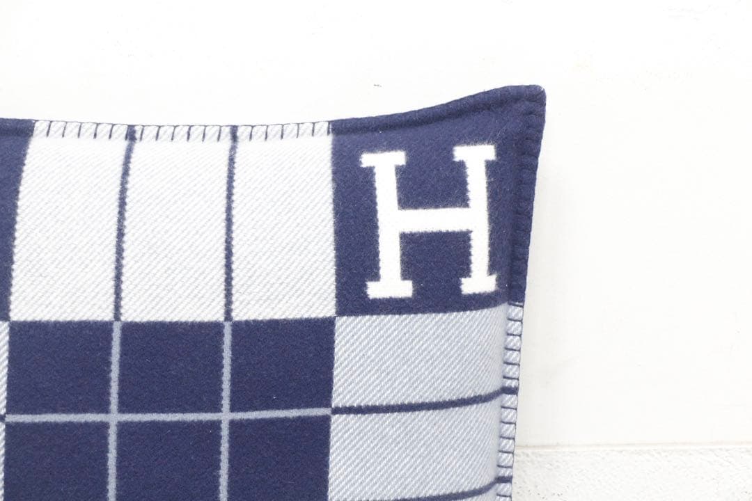 【極美品】 HERMES クッション 《アヴァロン》 PM