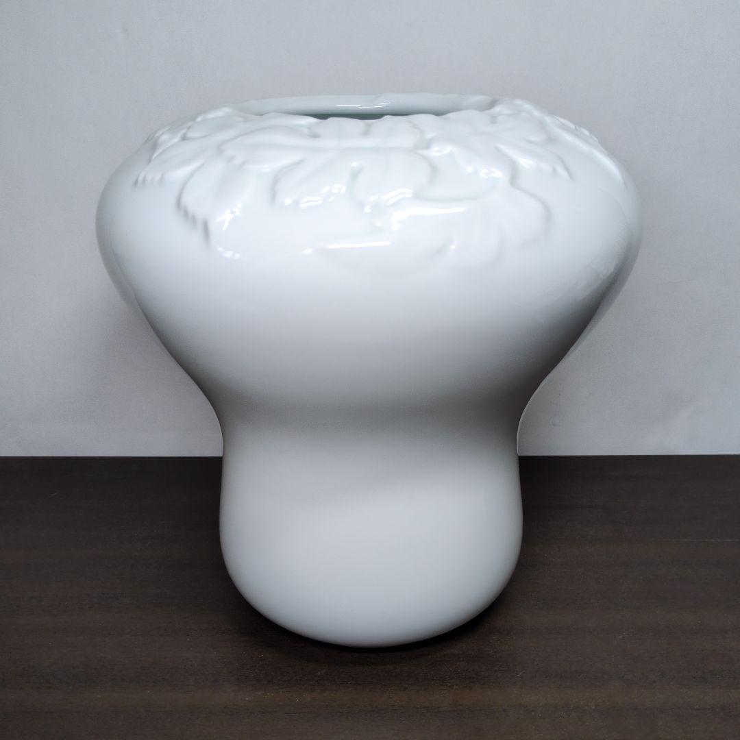 深川製磁 君島一郎 白磁 貼付 葉文 花瓶 高さ約25cm 深川製磁 (フカガワセイジ) 花瓶 白牡丹｜トレファクONLINE