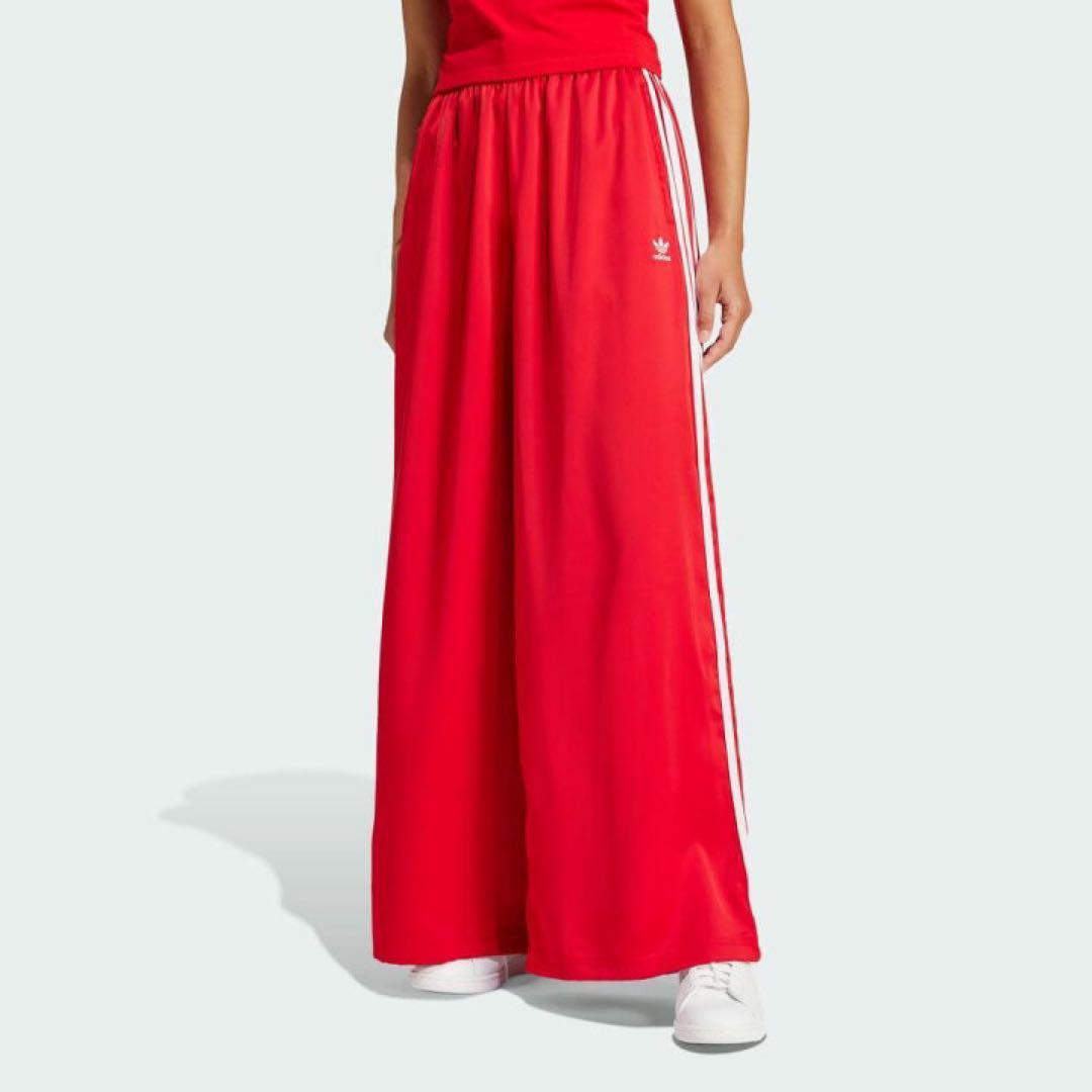 adidas アディダス サテン ワイドレッグパンツ レッド XS - メルカリ