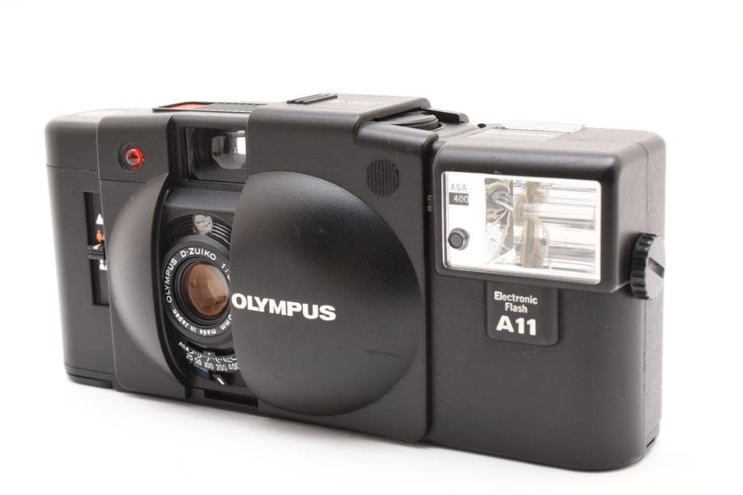 ★人気カメラ★オリンパス OLYMPUS XA2 A11 ストロボ付き XA2 アーバンホワイト A11 フラッシュ付 E491-2E3 | オリンパス