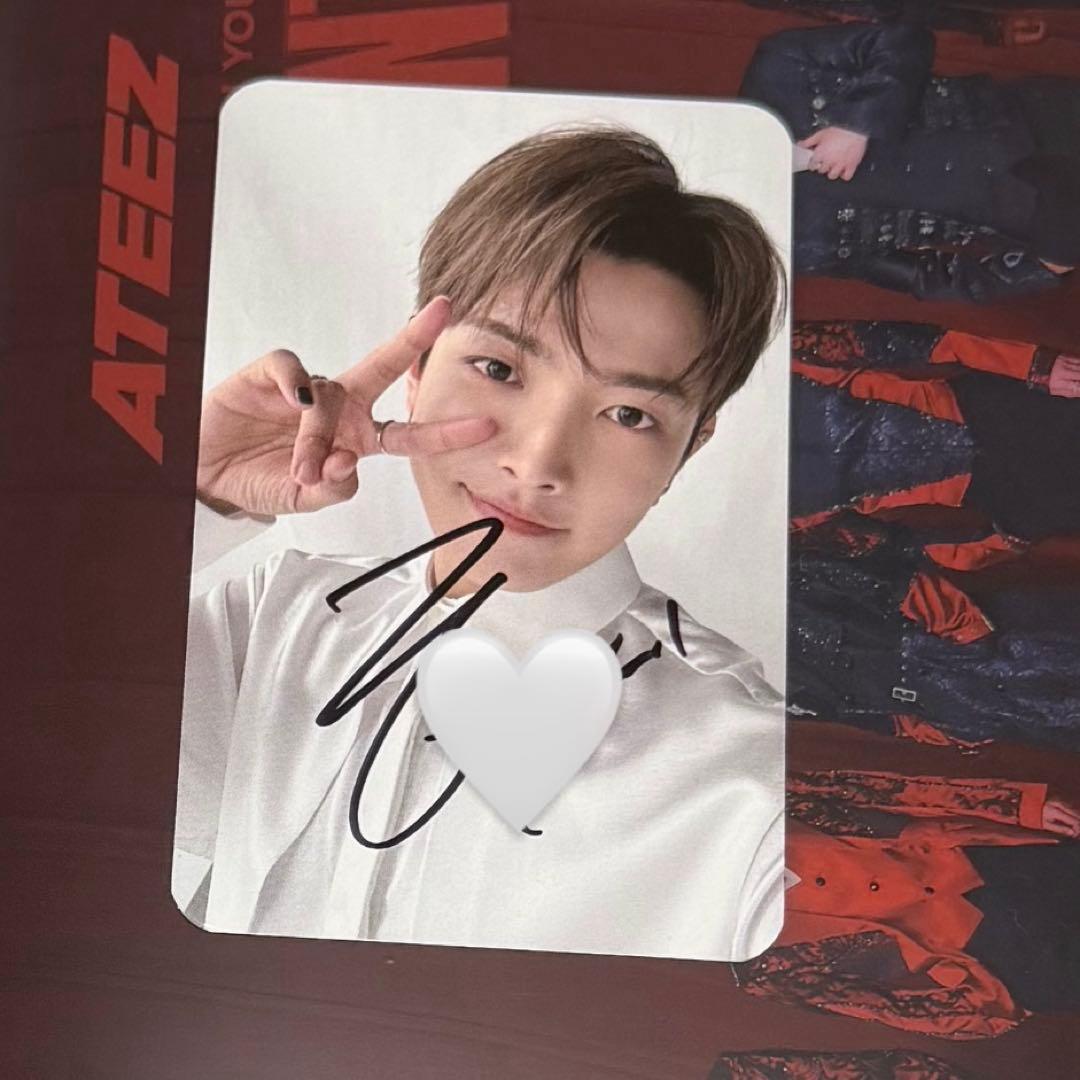 ATEEZ ホンジュン トレカ アジツ vip特典 ATEEZ アチズ ホンジュン トレカ VIP 特典 アジアツアー アジツ - メルカリ