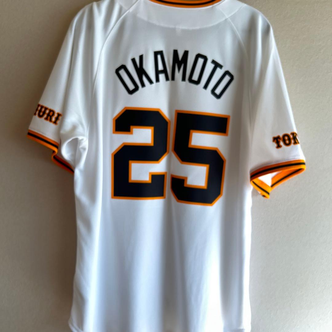 美品】読売ジャイアンツ 巨人 岡本和真ユニフォームMサイズ - メルカリ