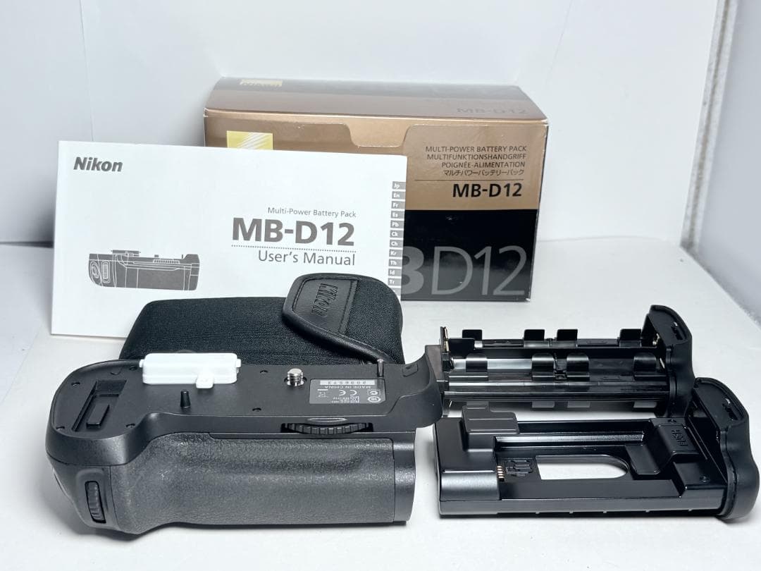 新品級 ニコン MB-D12 マルチパワーパック マルチパワーバッテリーパック MB-D12 - 概要 | アクセサリー | ニコン