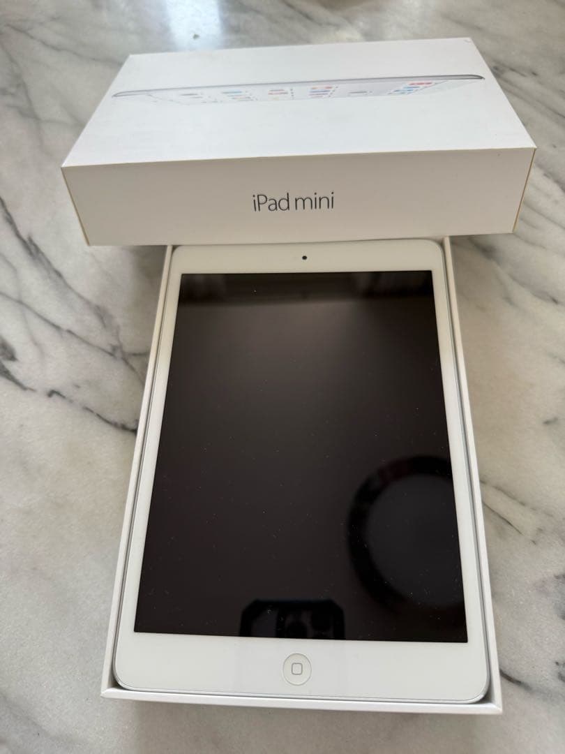 【美品】Apple iPad mini2 Wi-Fi 16GB ☆送料無料☆ジャンク☆WiFi☆A1432 iPad mini Wi-Fi 16GB☆シルバー