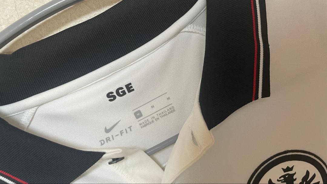 新品タグ付】21-22 鎌田大地 フランクフルト EL優勝L フルパッチ正規品