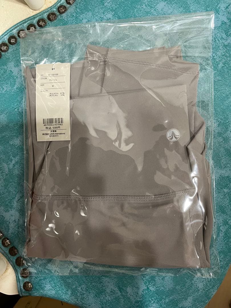 （はむ）SUKALAレギンスレギンス　グレージュ　M 新品未使用 SUKALA】ブルーミングフラワーレギンス(Sサイズ ネイビー