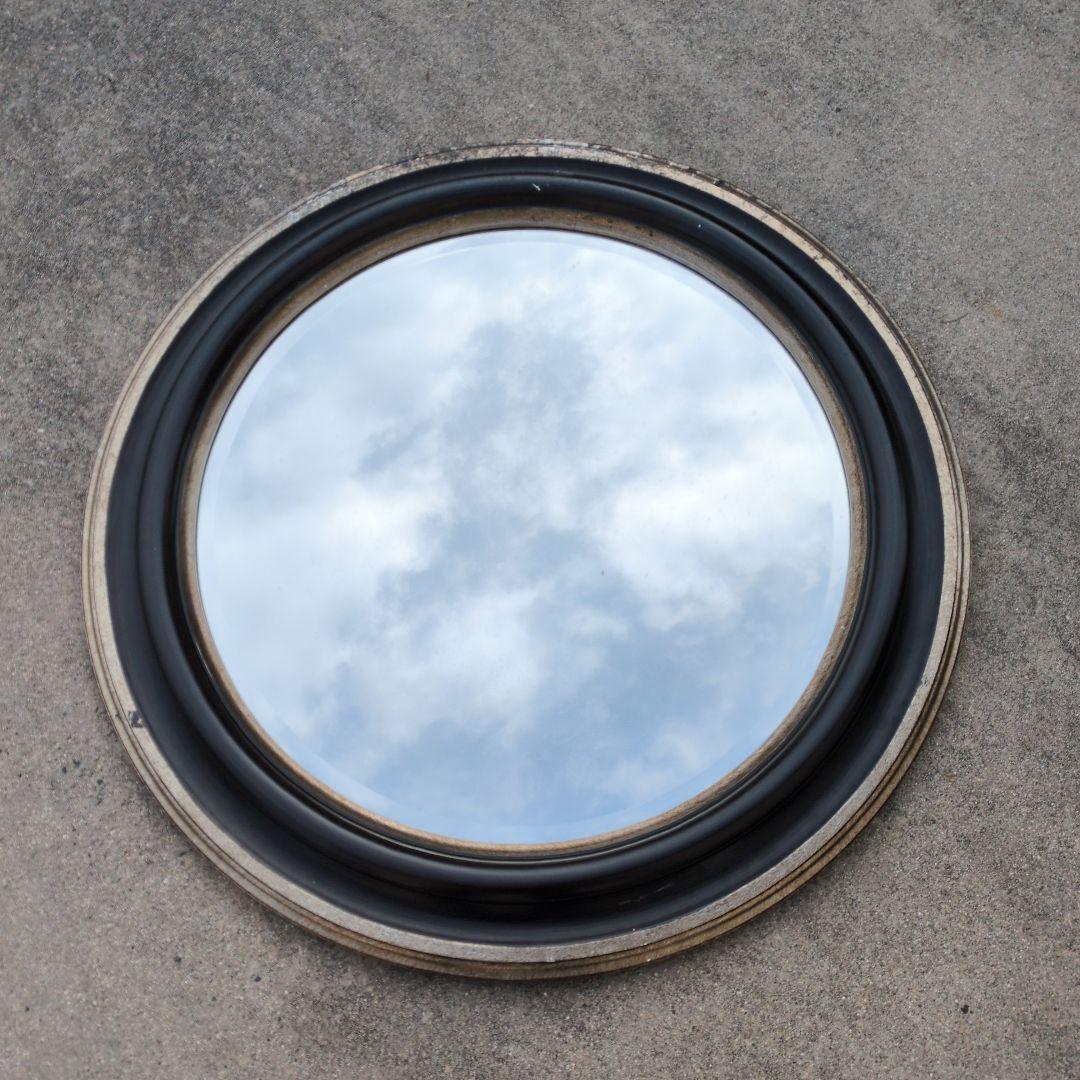 クラシック円形木製壁掛け鏡 鏡 壁掛けミラー 木製 円形 丸型 約 W42 × D1 × H42 cm 鏡直径 27.5cm