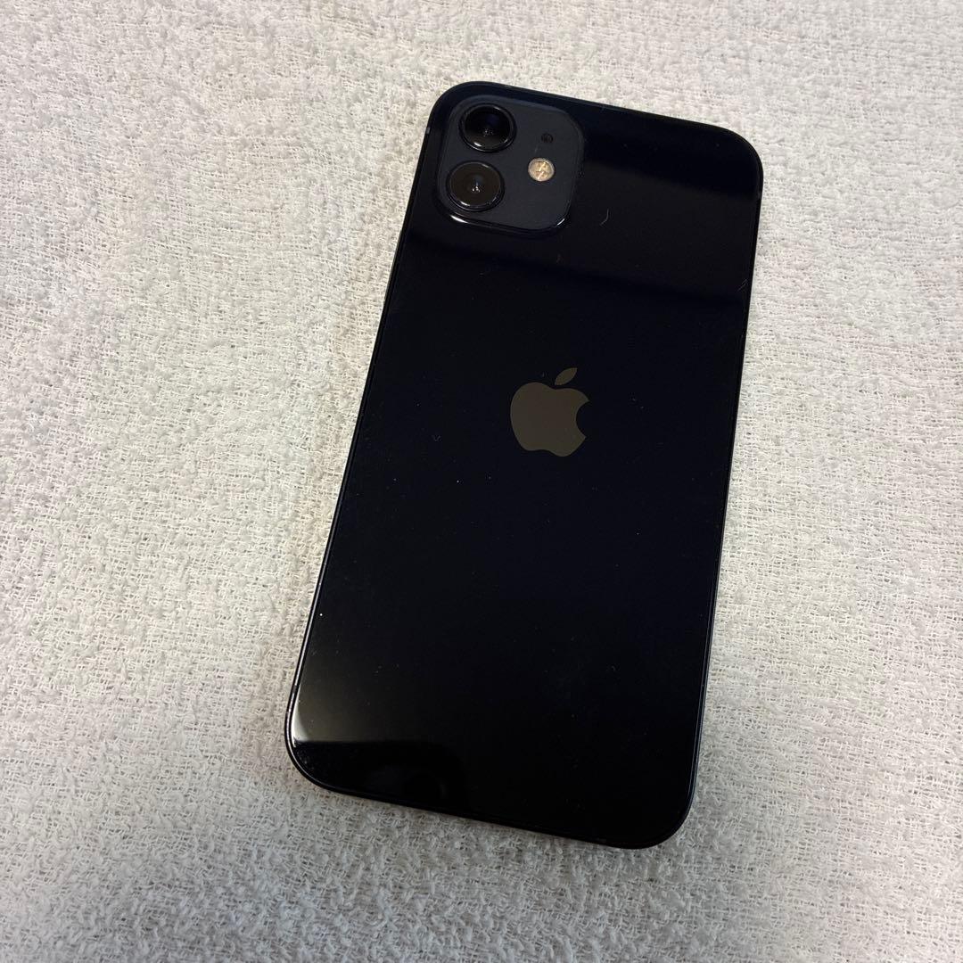 iPhone 12 64 GB黒色￼ Amazon | 【整備済み品】 Apple iPhone 12 64GB ブラック SIMフリー