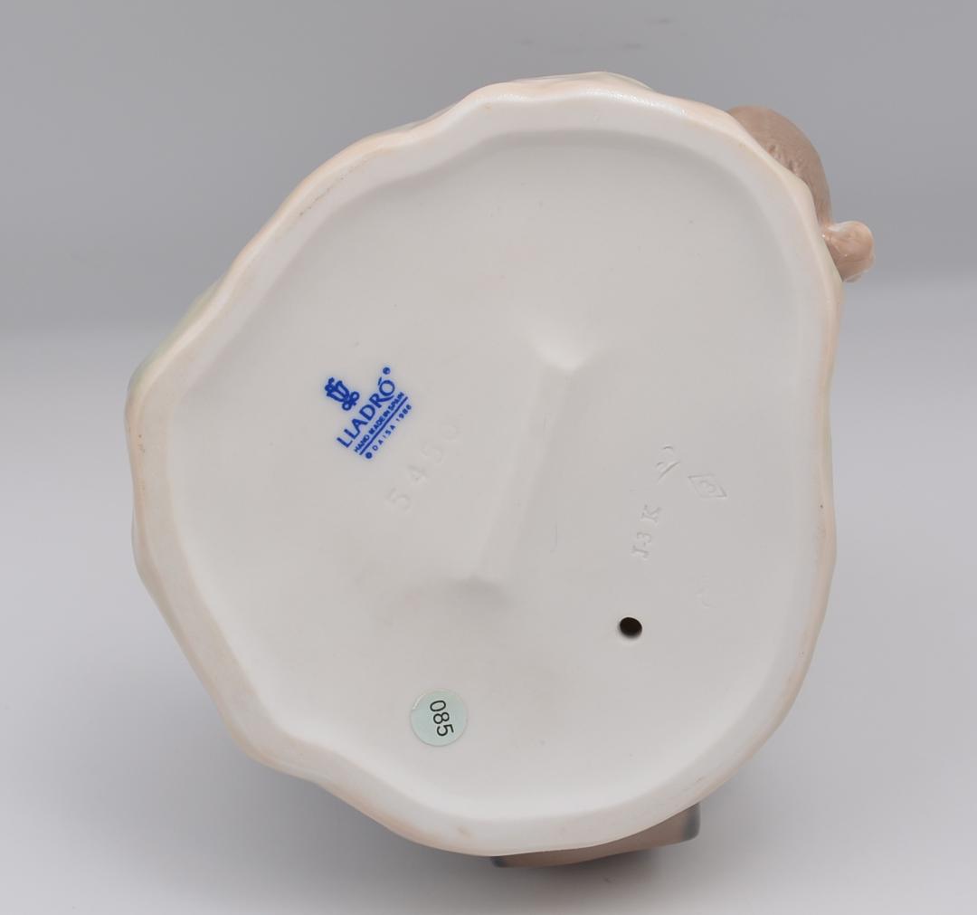 彼女もそうでありますように　＃5450　★リヤドロ　スペイン　ご成約済み