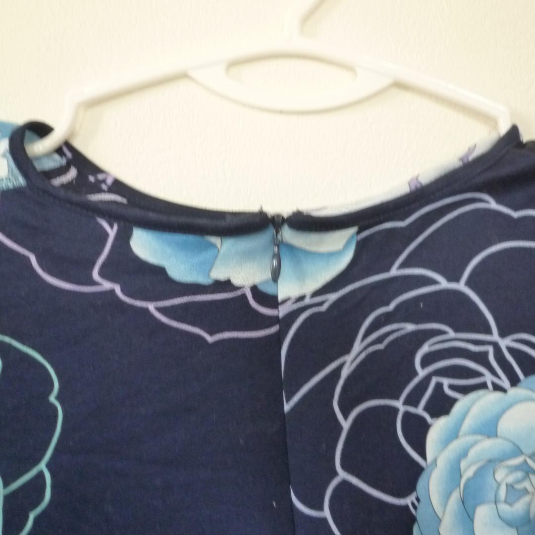 穴あり]レオナールスポーツ 花柄 トップス - メルカリ