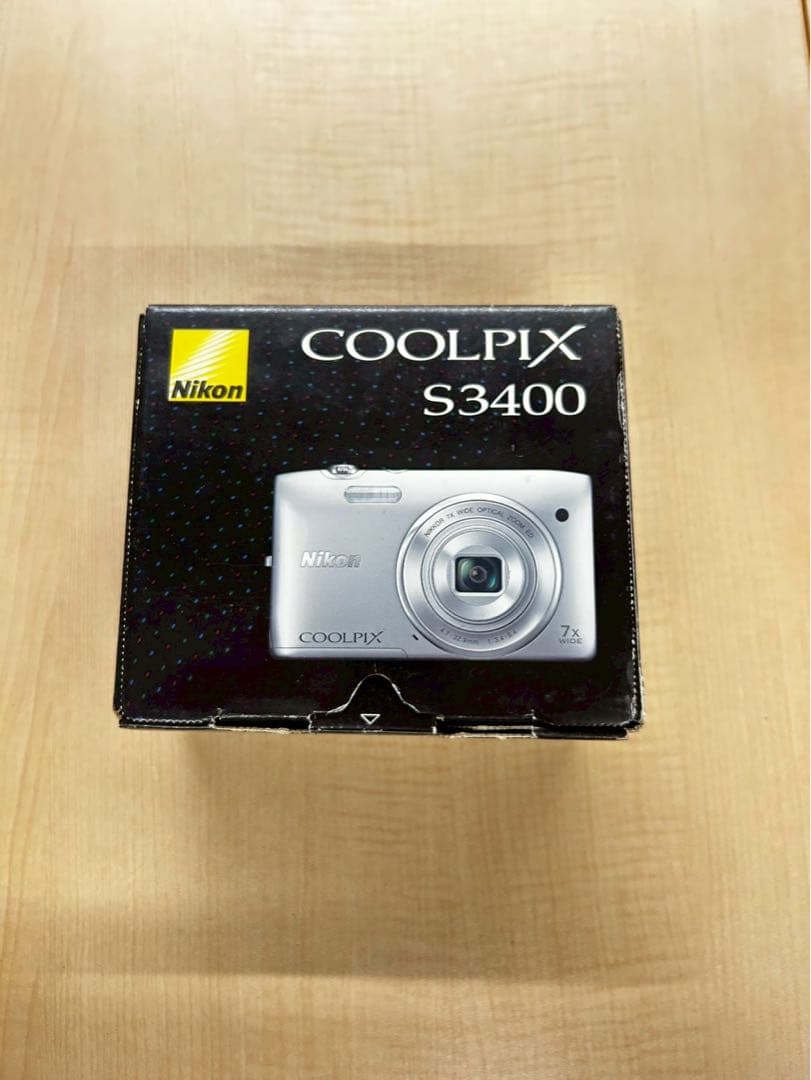Nikon COOLPIX S3400 シルバー Yahoo!オークション -「coolpix s3400」(ニコン) (コンパクトデジタル