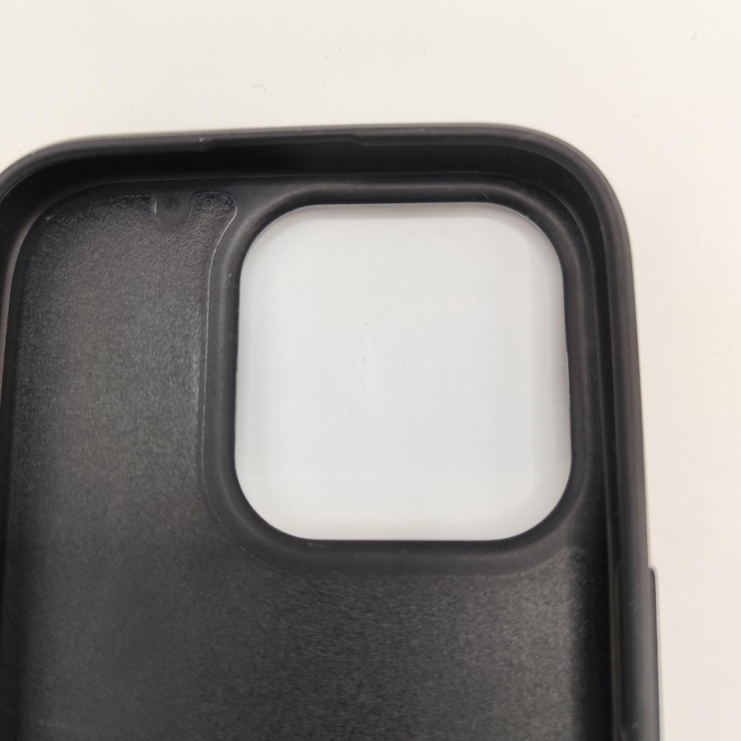 現行極美品！iPhone 16 Pro ケース 三角ロゴ レザーストラップ付