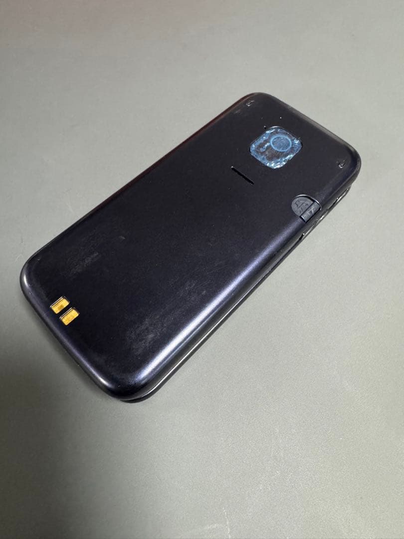 docomo 折りたたみ式携帯電話 らくらくホン F-02J ネイビー - メルカリ