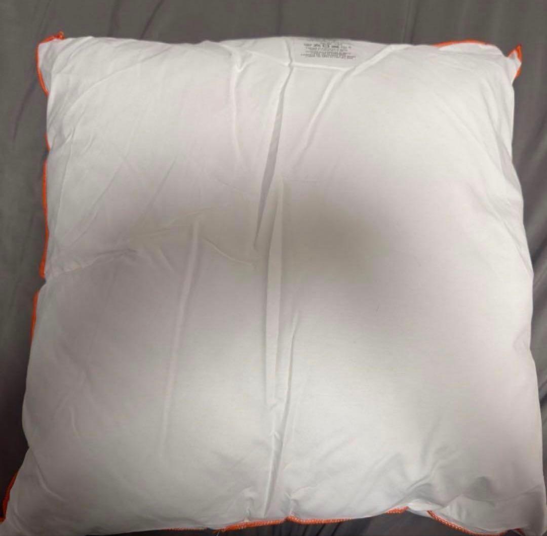 HERMES エルメス 新品 刺繍 クッション 2点セット《1つタグ付き》