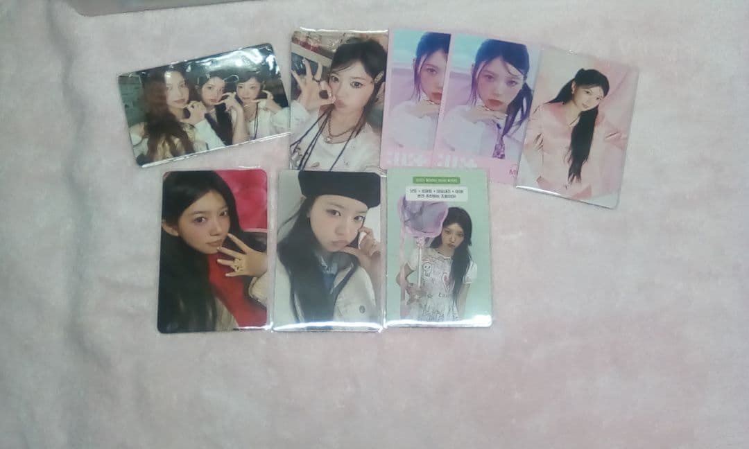 ILLIT モカ まとめ売り トレカ - メルカリ