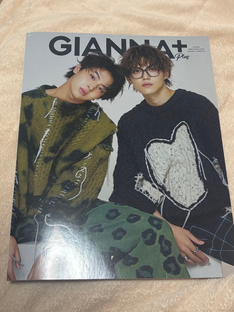 GIANNA plus藤本洸大 簡秀吉 タワレコ特典 - メルカリ