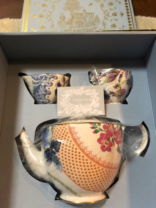 ウェッジウッド　ティーポット　シュガーポット、ミルクピッチャー　セット 楽天市場】ティーフォーツー ウェーブ ティータイムセット 39 送料無料