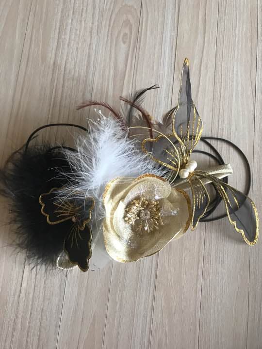 髪飾り ヘアアクセ 成人式 振袖 小悪魔ageha 楽天市場】髪飾り 成人式 振袖 袴 花 ホワイトブラック アゲハ 小悪魔