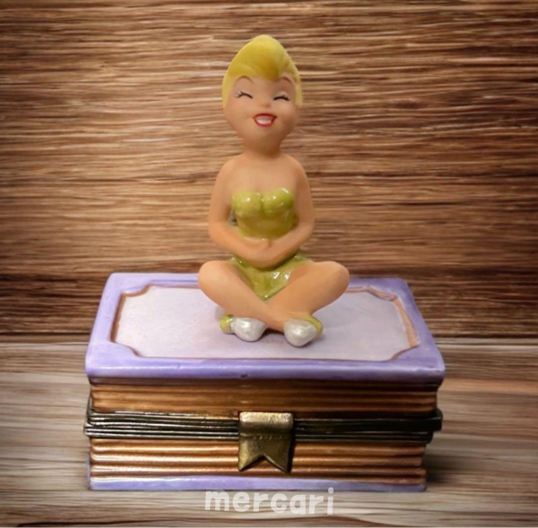 Disney 75Years Tinkerbell フィギュア ヒンジボックス Disney Store 75 Years of Love and Laughter Tinker Bell Set - ID