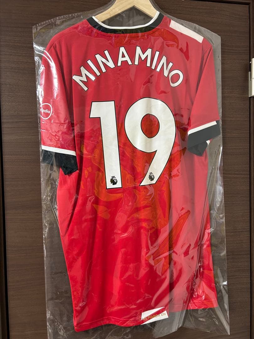 南野拓実　サウサンプトン　ユニフォーム　19番　Lサイズ 南野拓実 サウサンプトン ユニフォーム 19番 Lサイズ - メルカリ