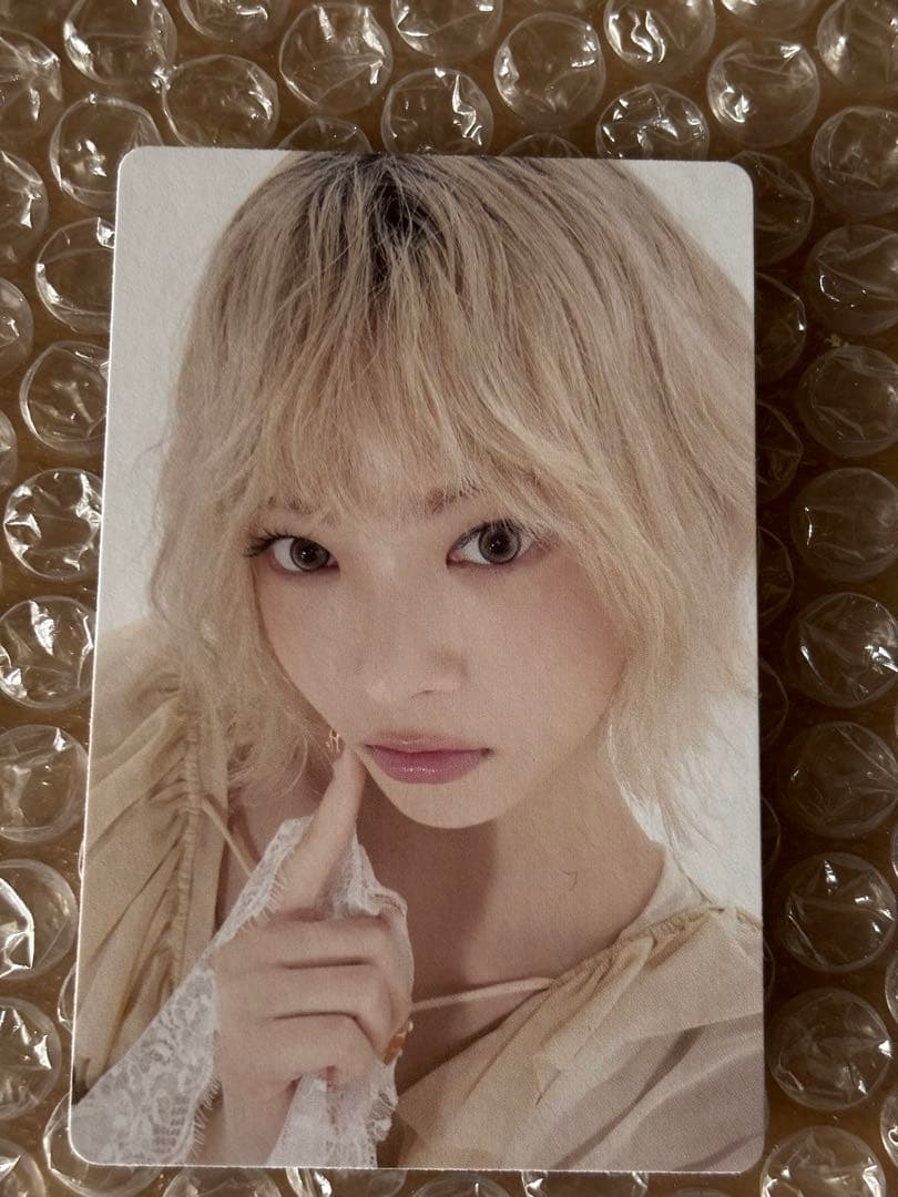 LE SSERAFIM ルセラフィム ウンチェ HOT トレカ アメリカ - メルカリ