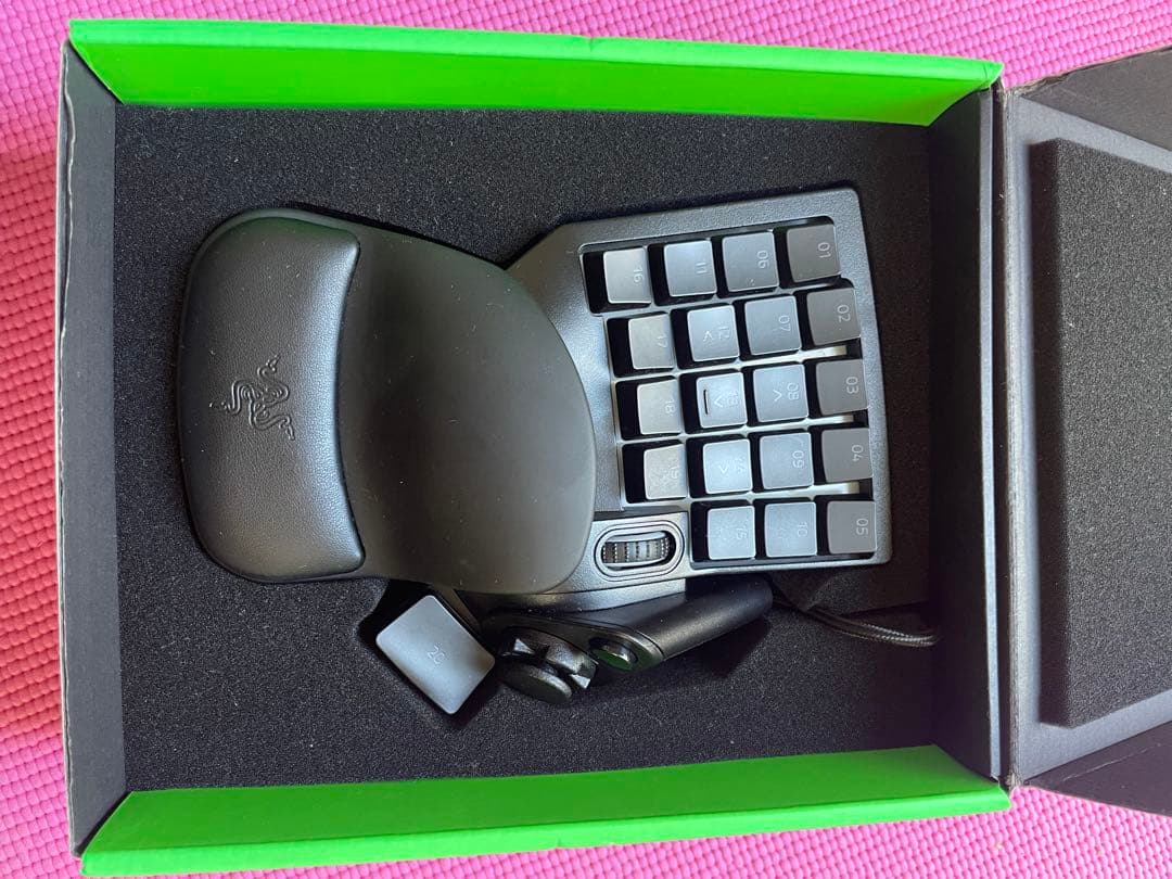 Razer TARTARUS V2 メカメンブレンゲーミングキーパッド - メルカリ