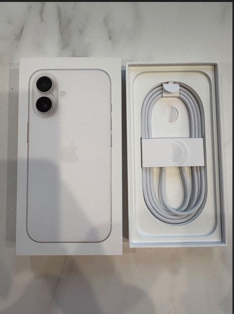 Apple iPhone 14 ホワイト 充電ケーブル付き 空箱 - メルカリ