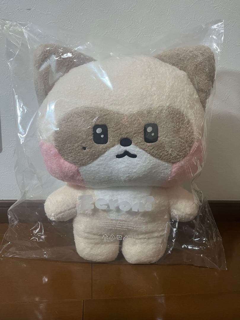 ハニニ フラットぬいぐるみ hanin zeroni - メルカリ