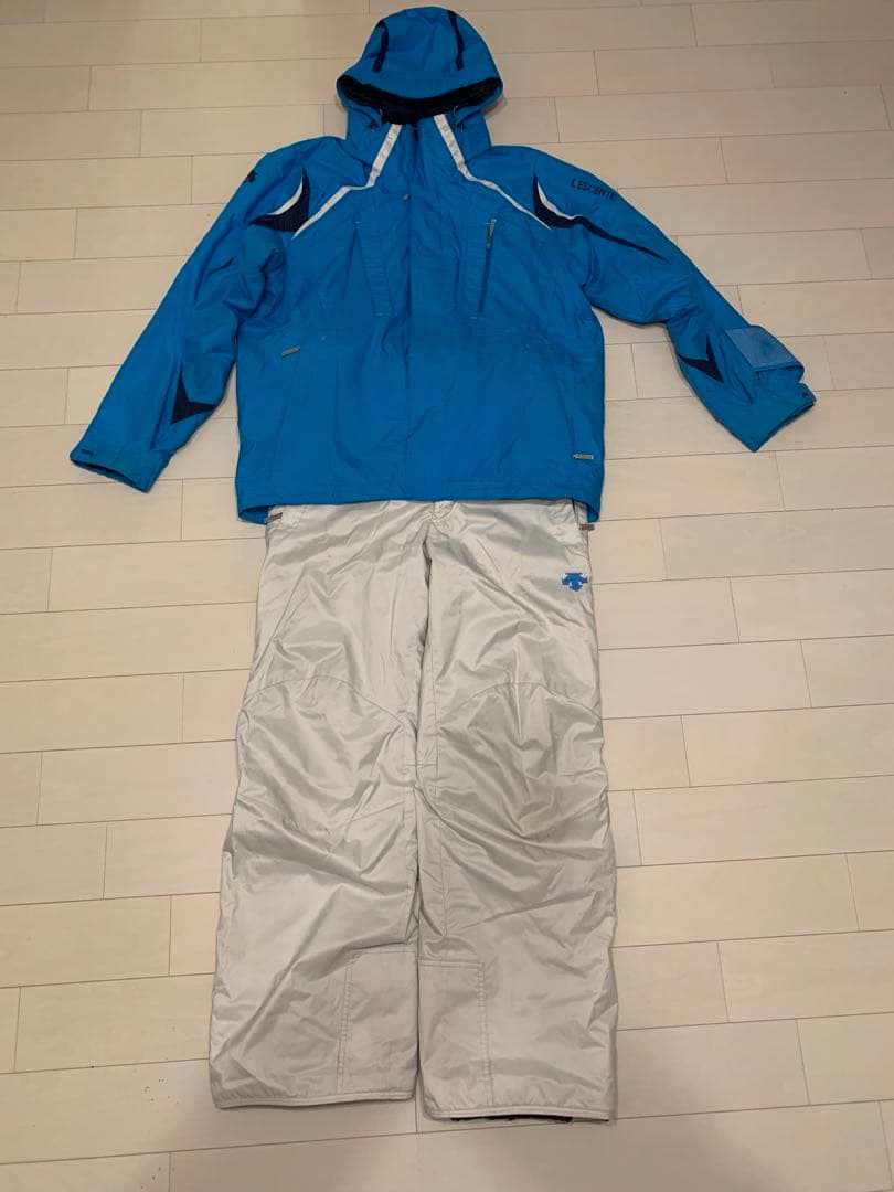 DESCENTE スキーウェア L青色・白色 DESCENTE（デサント） スキーウェア アウター ジャケット メンズ