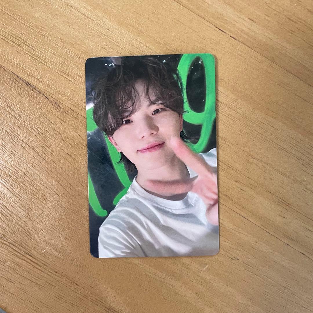 ウジ SPILL THE FEELS yzy 一直娱 E ヨントン トレカ - メルカリ