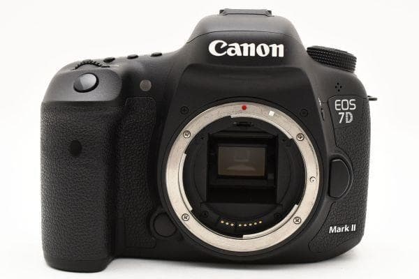 《美品》キャノン Canon EOS 7D MarkII 2 ボディ 元箱付き