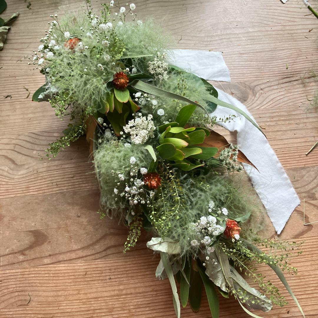 スモークツリー とリューカデンドロンの2Wayガーランド 千日紅 かすみ