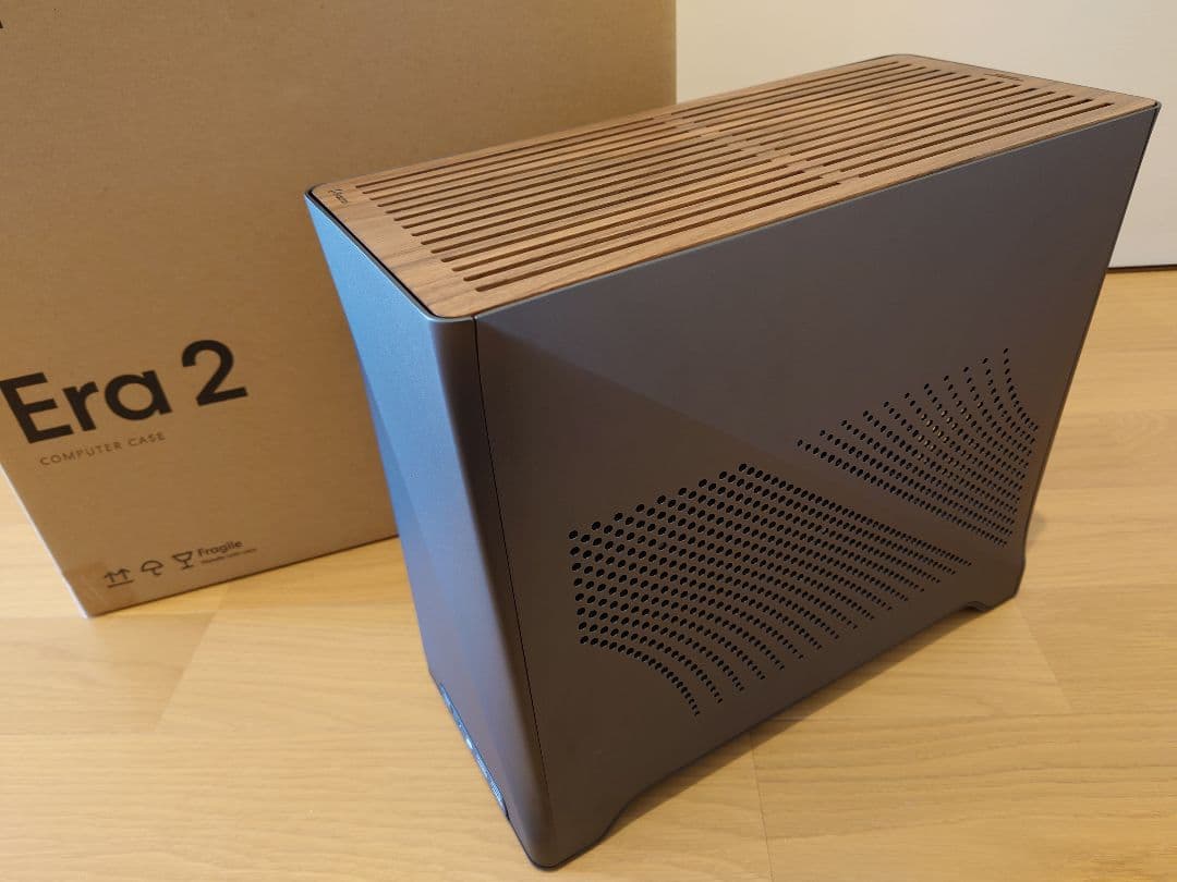 Era2 FD-C-ERA2N-02 チャコールグレー（状態良好） Fractal Design Fractal Design FD-C-ERA2N-02 チャコールグレー Era 2