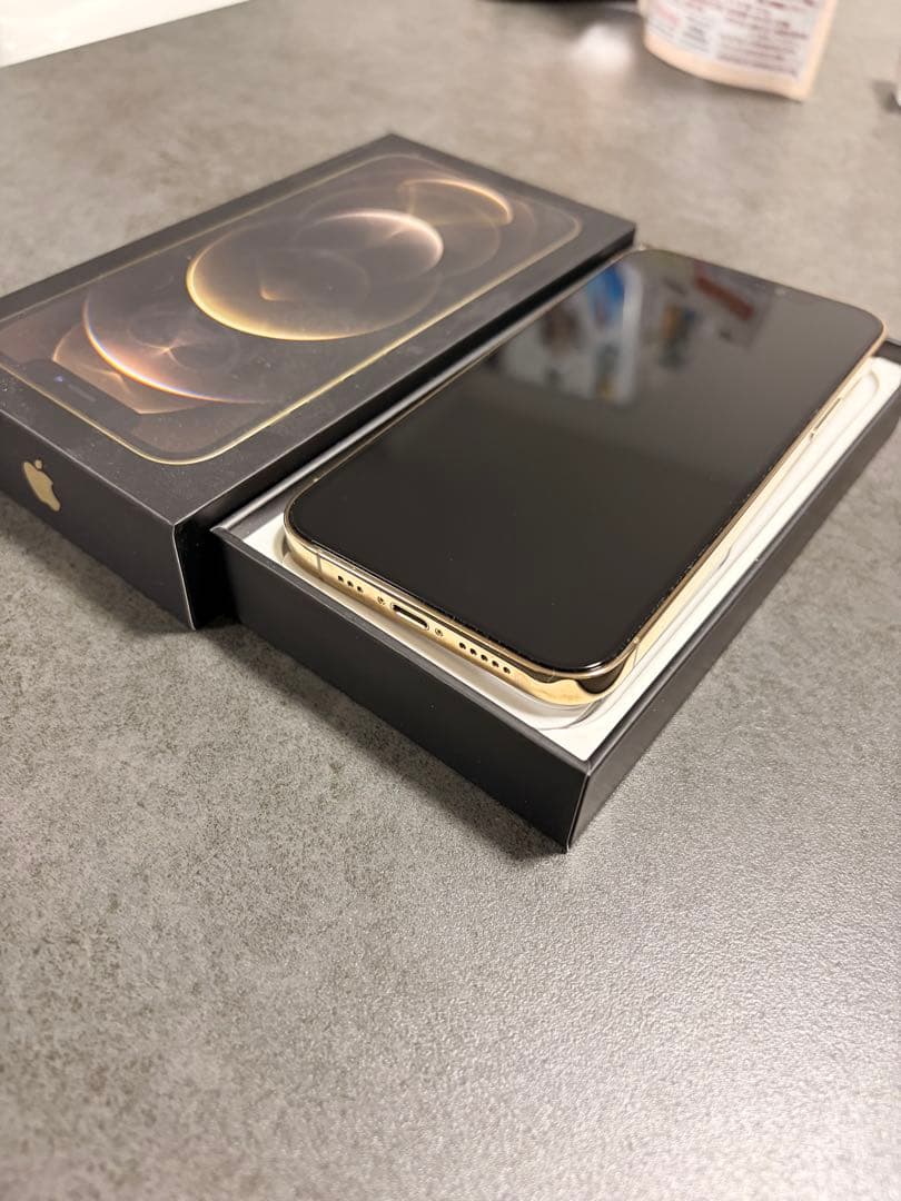 Apple iPhone 12 Pro ゴールド 本体 美品 - メルカリ