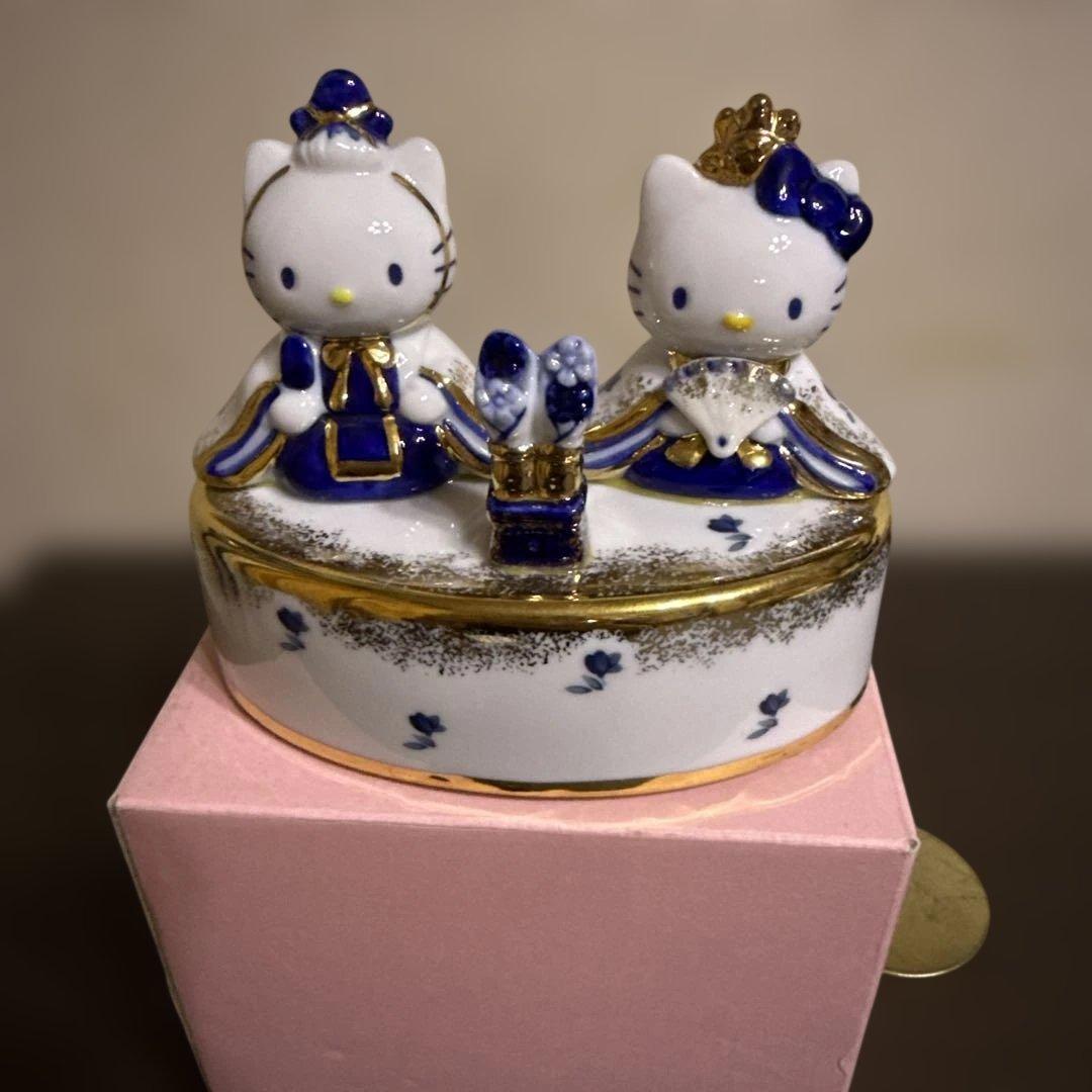 サンリオ　ハローキティ　ディアダニエル　ひなまつり　オルゴール　吉徳　2000年 Amazon.co.jp: サンリオ(SANRIO) ハローキティ&ディアダニエル