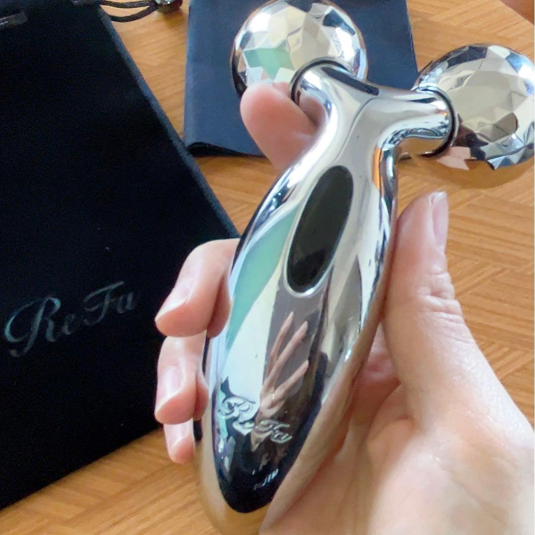 ぶ*マ様 M*i様 即購入可☆ReFa リファ カラットフェイス 美顔器 リファ