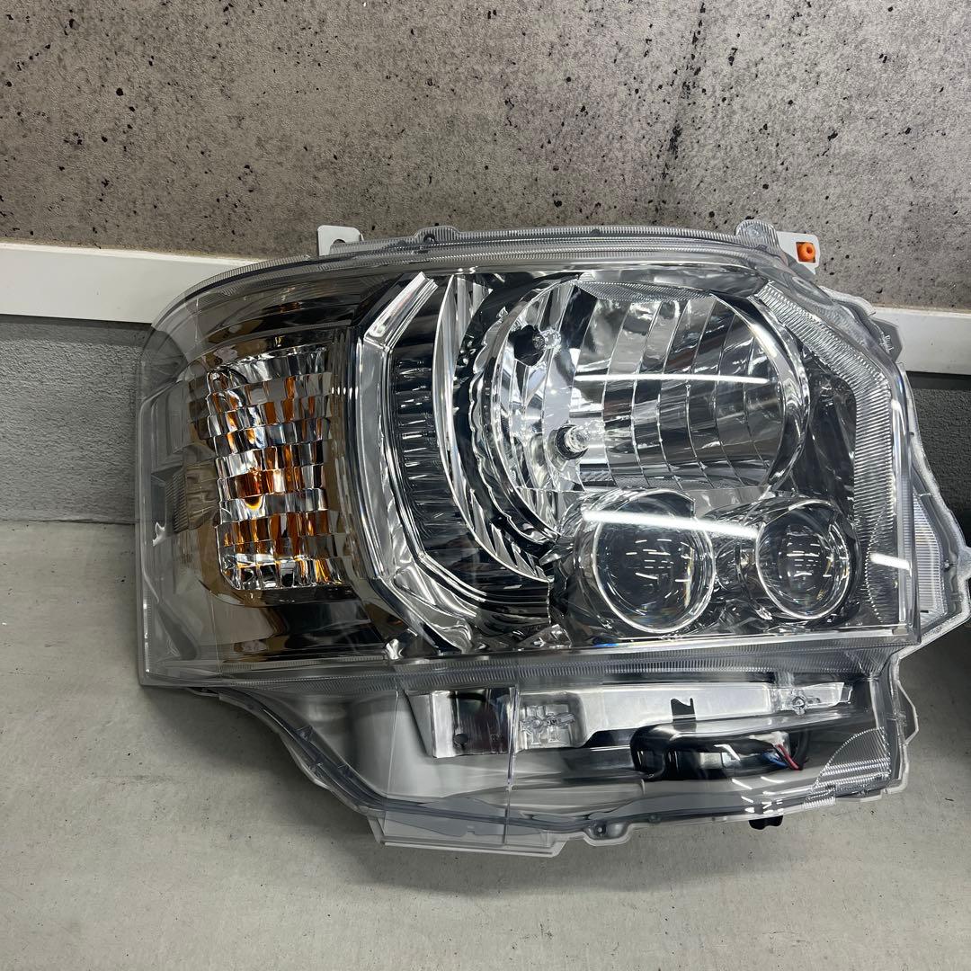 ハイエーススーパーGL ダークプライムS 純正LEDヘッドライト新車外し