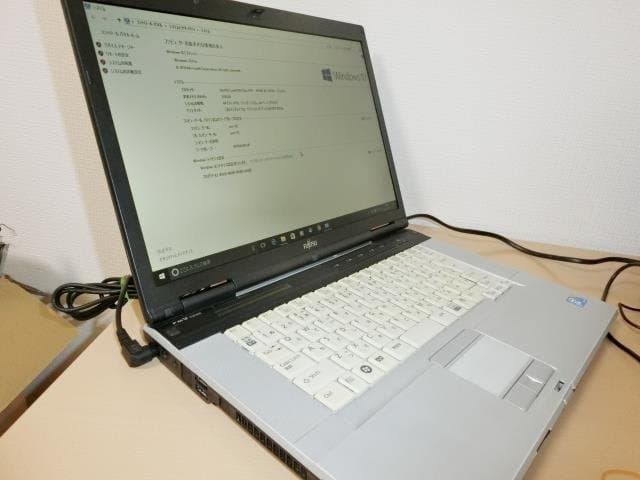 FUJITSU ノートパソコン　FMV-E8280 Core2Duo 動作確認済 SSD搭載 中古ノートパソコン 富士通 FMV-A8280 WindowsXP Core2Duo