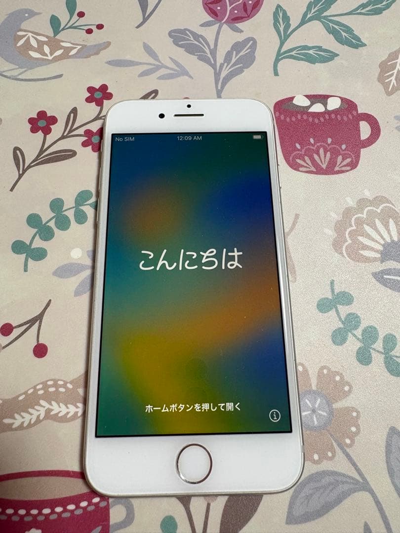 iPhone 8 本体 64GB バッテリー100% - メルカリ