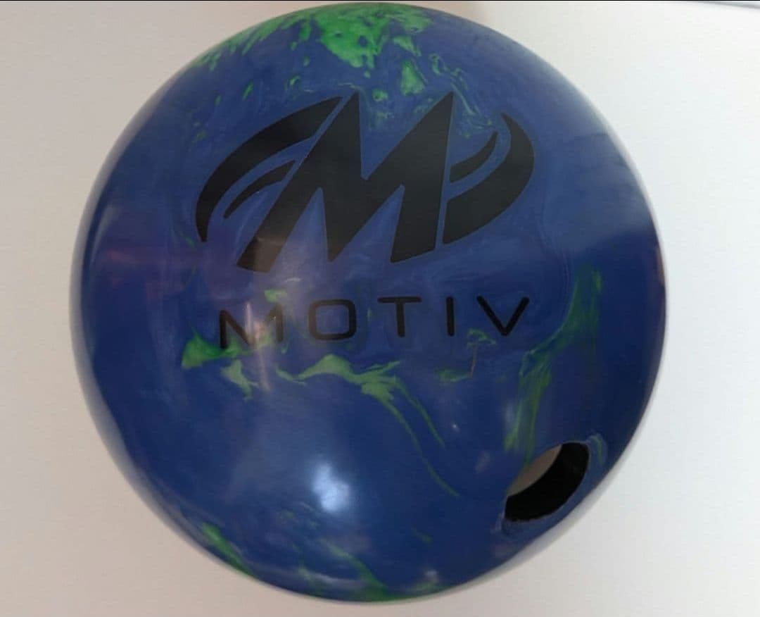 MOTIV トップ スリル Pearl ボウリング ボール - メルカリ