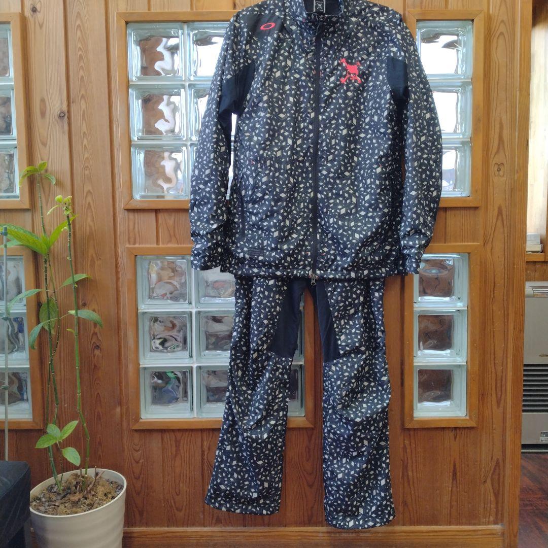 オークリーウィンドブレーカー上下セット 楽天市場】オークリー ウインドブレーカー 上下 メンズ トレーニング