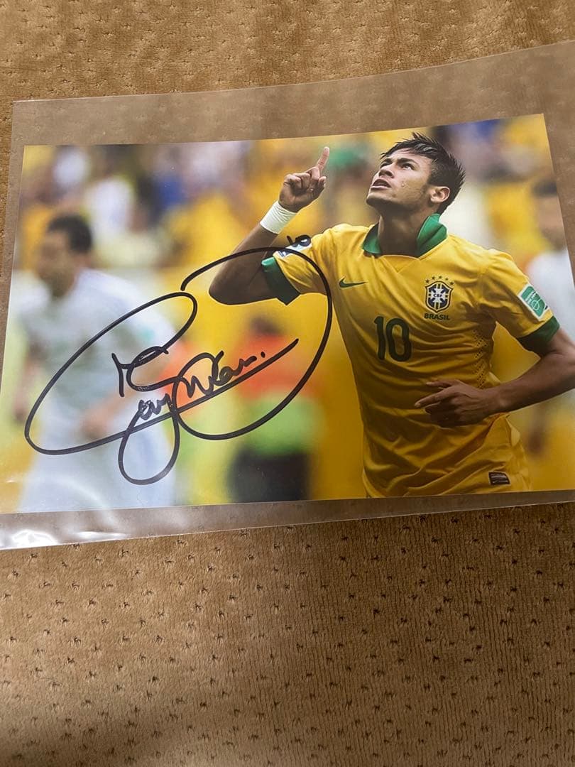 ネイマール 直筆サイン入り写真 - メルカリ