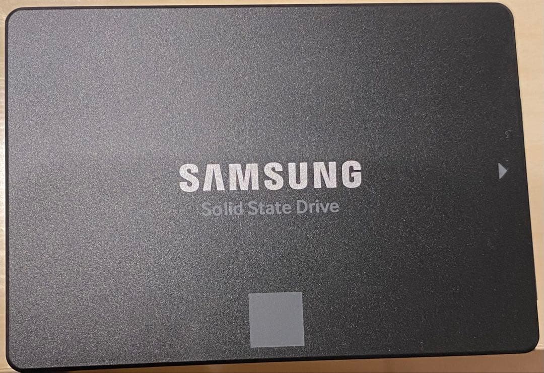 内蔵型SSD Samsung 860 EVO 2TB SSD Amazon | SAMSUNG MZ-76E2T0B/IT [2TB/SSD] 860 EVO/SATA (6Gb/s)/7mm