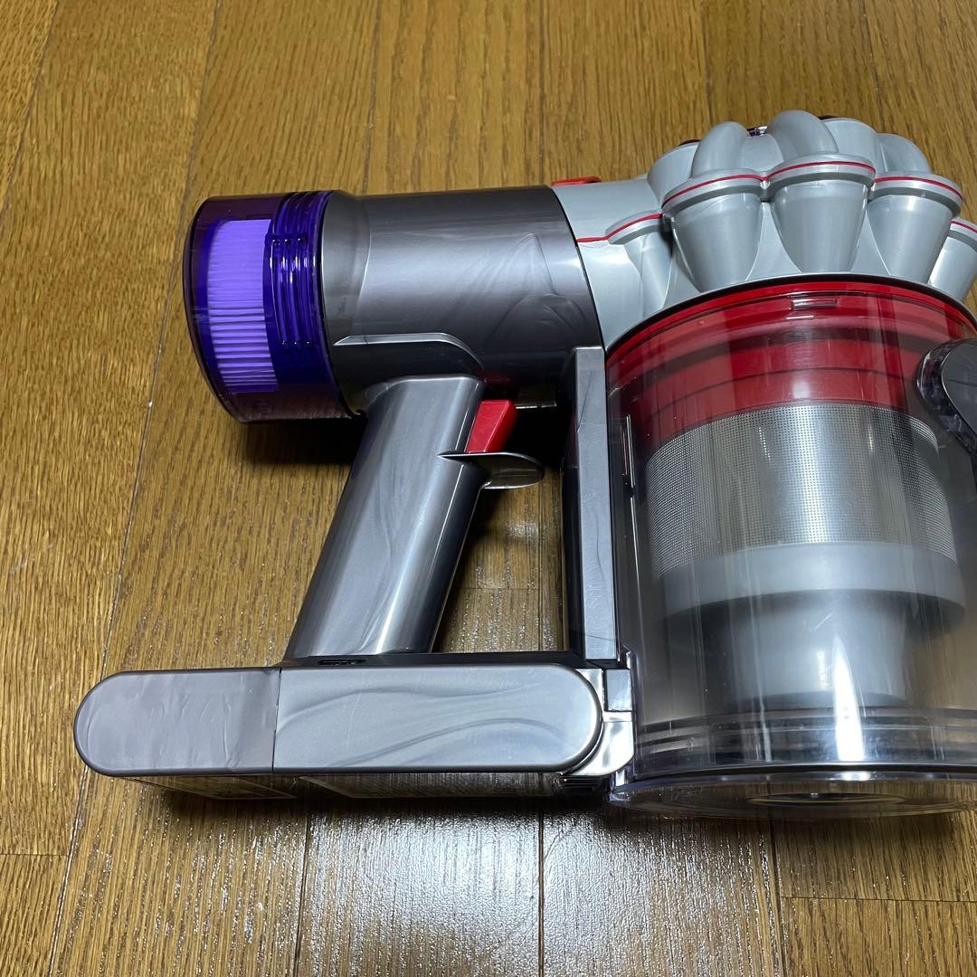 《超美品》Dyson V8 Focus Clean HH15 動作品　付属品完備