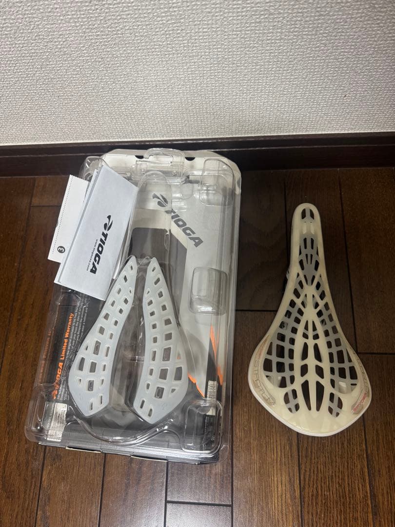 TIOGA SPYDER STRATUM フルカーボンレール big_carbon_stratum.png