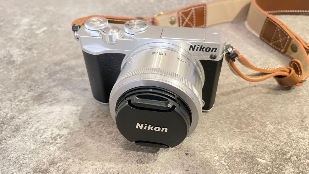 ニコン NIKON 1 J5 ダブルレンズキット+望遠ズーム+レザージャケット