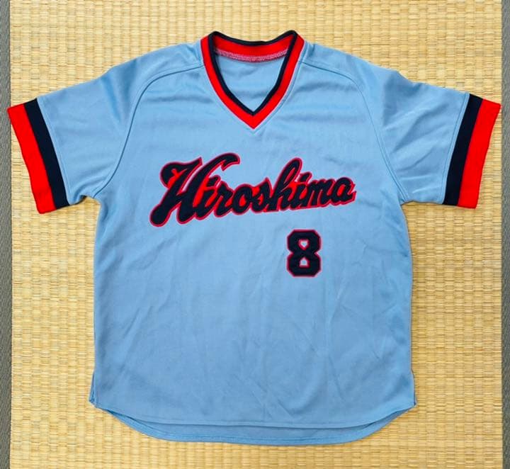 広島東洋カープ 復刻ユニフォーム 背番号8 山本浩二 - メルカリ
