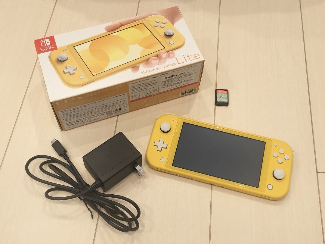 任天堂 Switch Lite スイッチライト本体 あつまれどうぶつの森 セット Amazon.co.jp: 【整備済み品】 Nintendo Switch Lite あつまれ